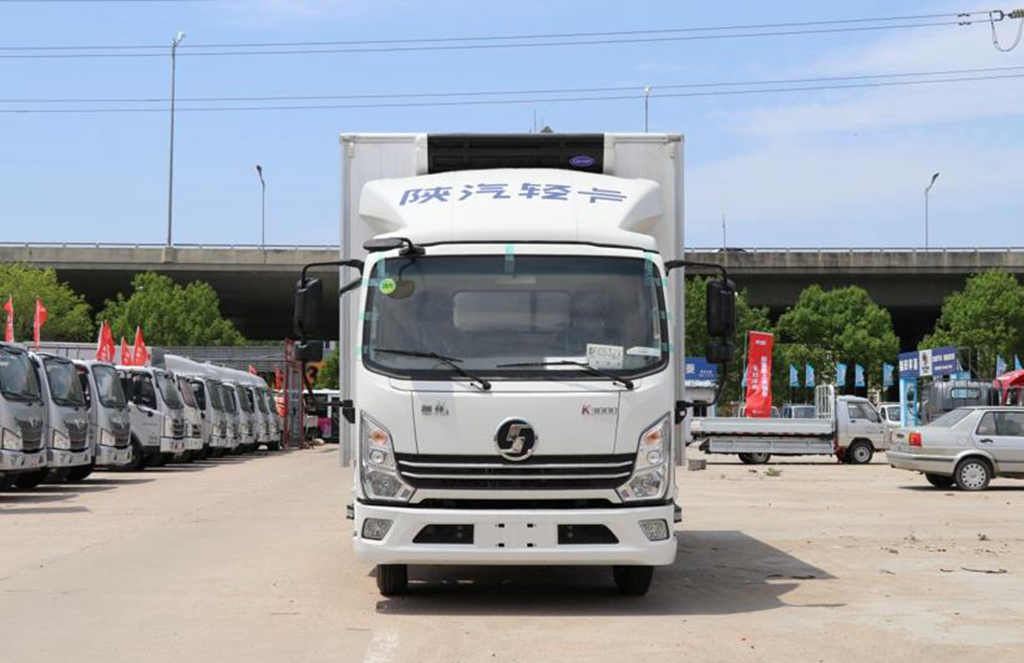 全能黑马选手 陕汽轻卡德龍K3000冷藏车实拍评测