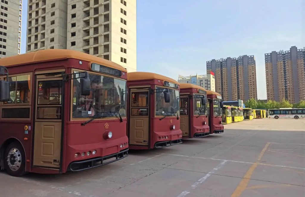 首条微循环公交线路 格力钛铛铛车变身成渭南“打卡点”