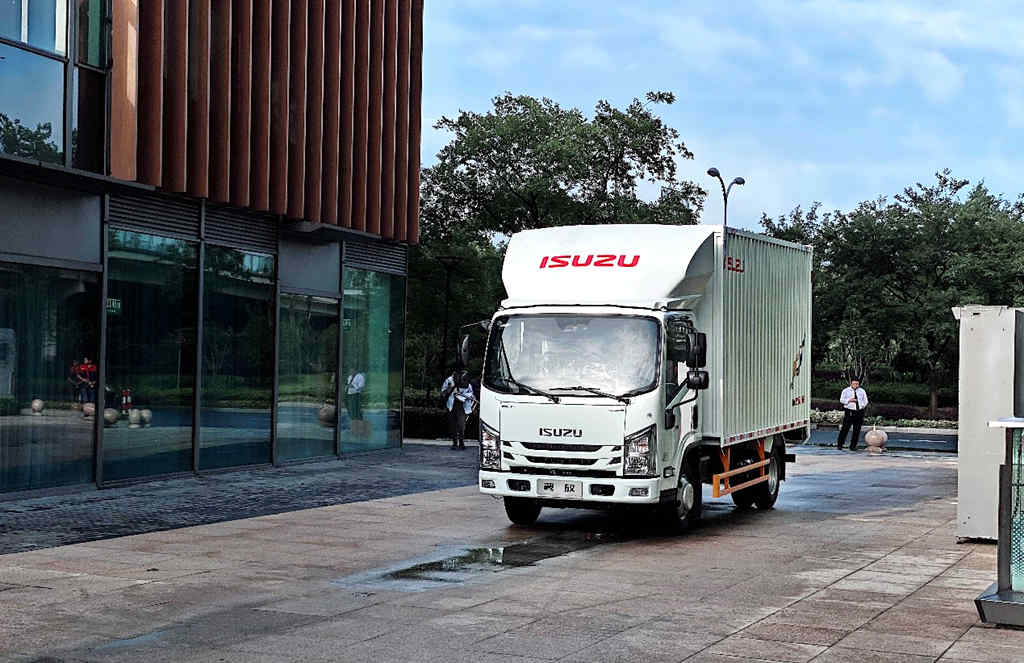 经济实用 江西五十铃翼放轻卡助力复工复产