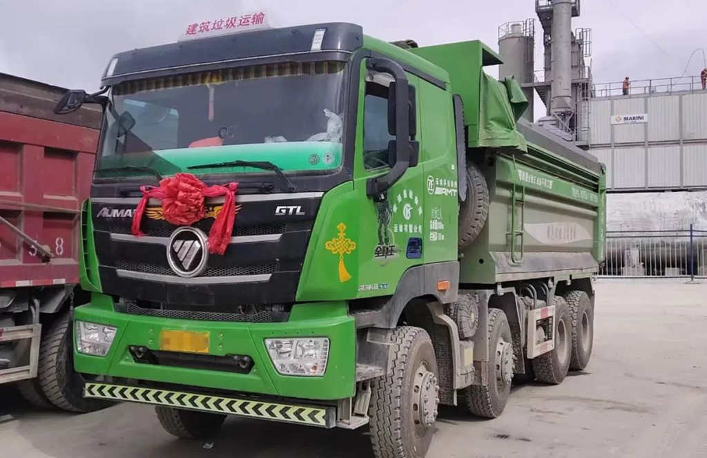 省心又舒适，欧曼GTL自动挡自卸车成为卡友何生新渣土运输致富之选