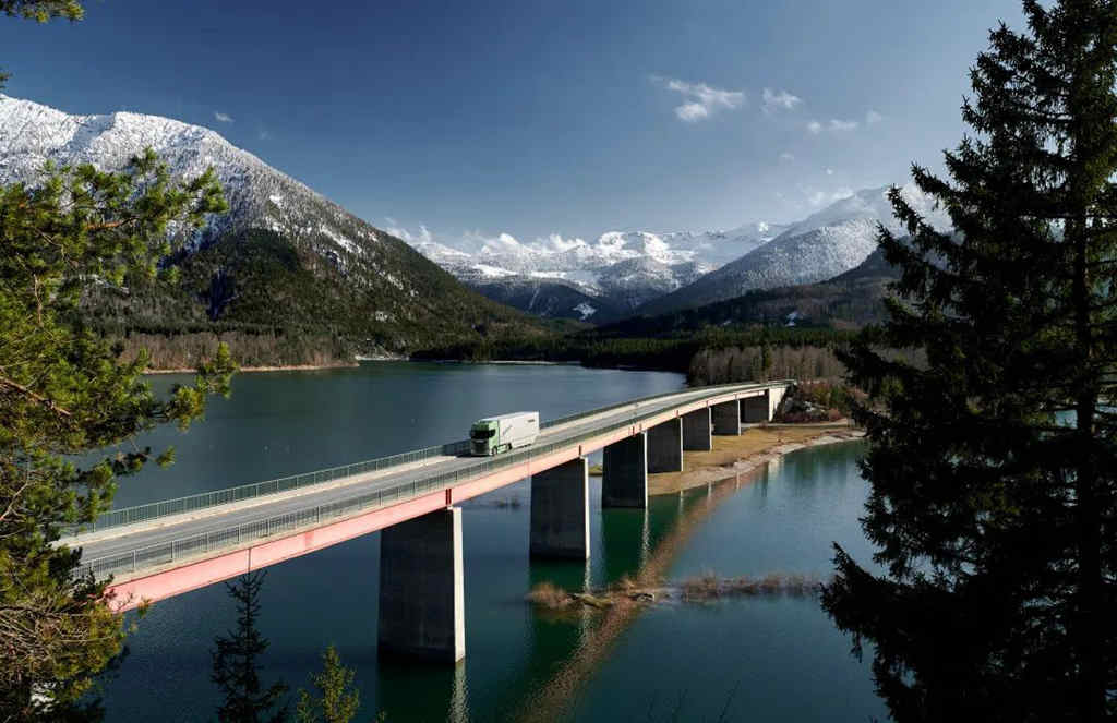 双喜临门:斯堪尼亚喜提绿色卡车评比与千点竞赛双料冠军