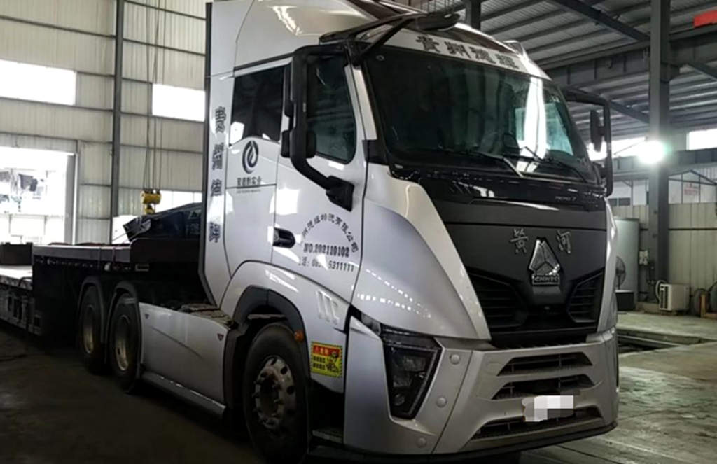 退伍老兵转行开卡车：他眼中重汽黄河X7的闪光点￼