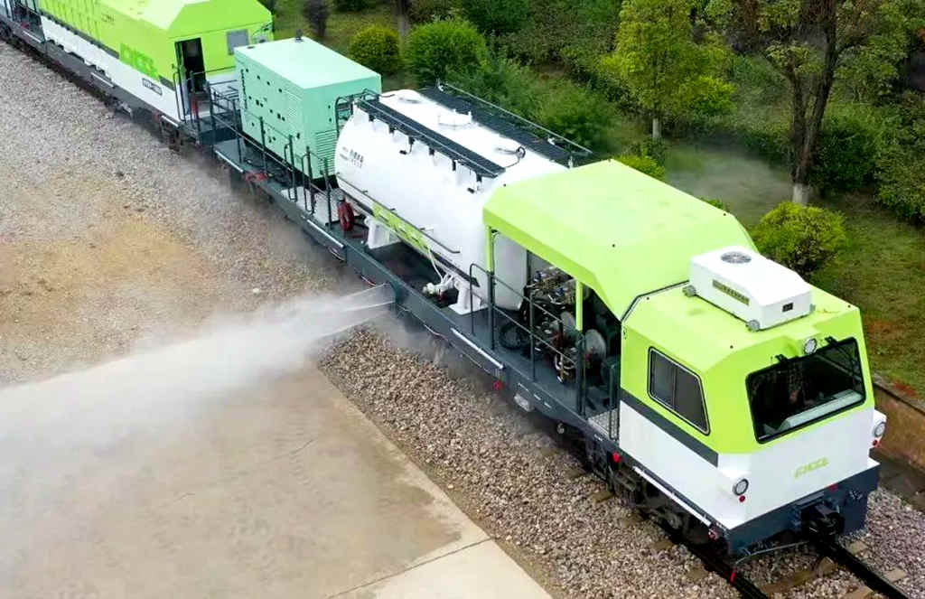 首次进入中国轨道工程车领域，斯堪尼亚动力助力春城新“绿”