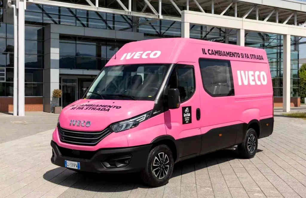 依维柯和IVECO BUS成为第105届环意大利自行车赛官方供应商