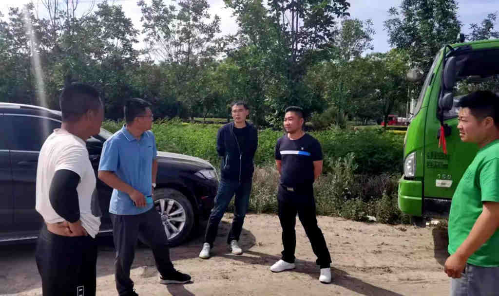 精准定义客户需求 10台智能渣土车交付伊宁标杆客户