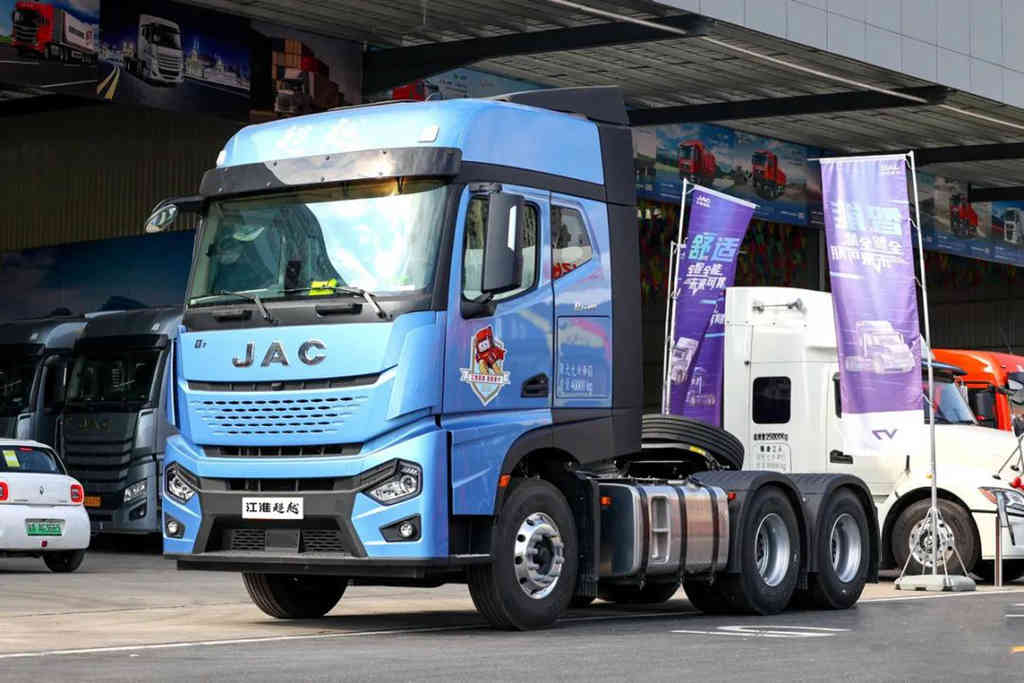 攻克繁重倒短运输,你需要一辆江淮超越Q7 - 第1张 - 提加商用车网 攻克繁重倒短运输,你需要一辆江淮超越Q7 - 第1张