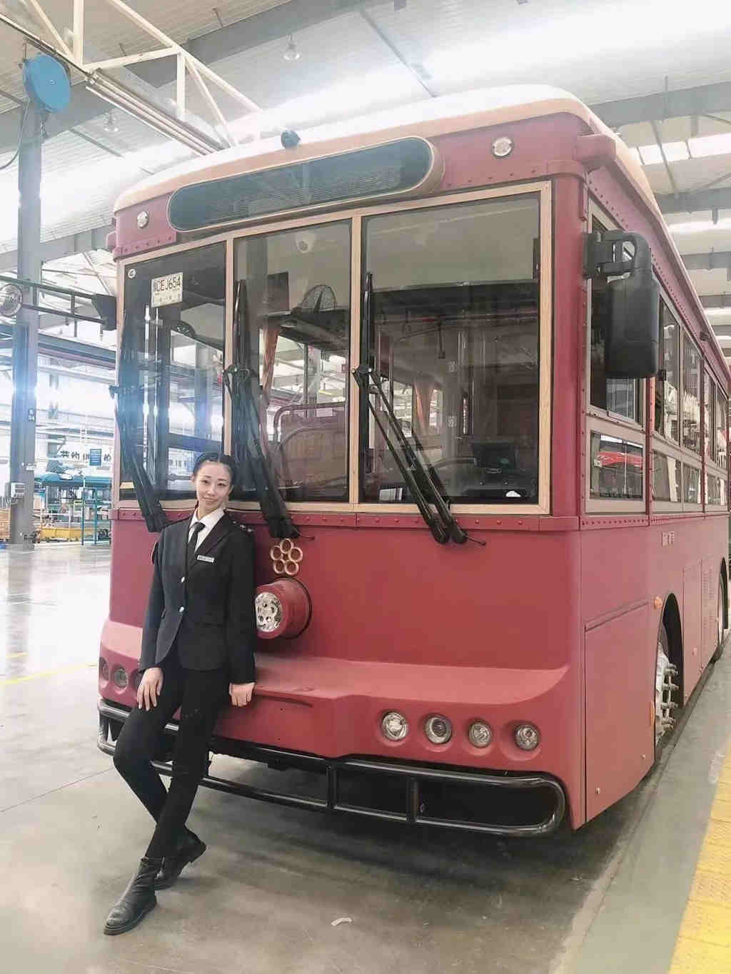 在格力钛铛铛车上,有这样一个“她”正发光…… - 第2张 - 提加商用车网 在格力钛铛铛车上,有这样一个“她”正发光…… - 第2张