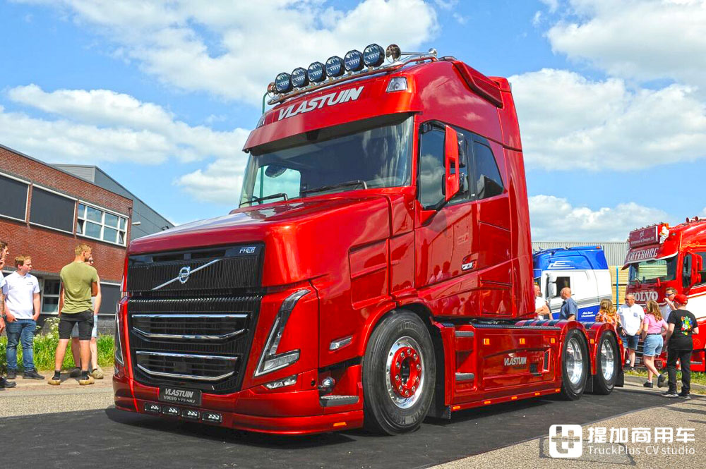 全球首台!用最新款沃尔沃FH16改装来的长头卡车正式发布! - 第1张 - 提加商用车网 全球首台!用最新款沃尔沃FH16改装来的长头卡车正式发布! - 第1张