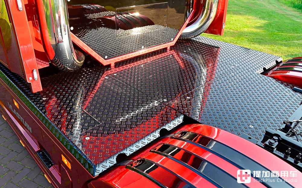 全球首台!用最新款沃尔沃FH16改装来的长头卡车正式发布! - 第11张 - 提加商用车网 全球首台!用最新款沃尔沃FH16改装来的长头卡车正式发布! - 第11张