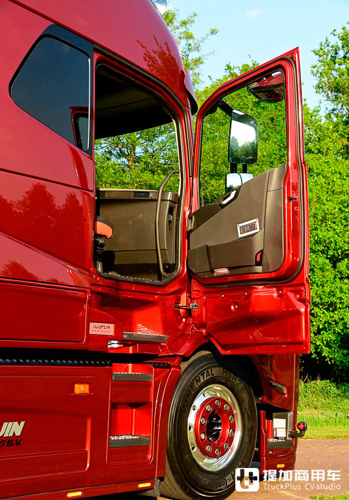 全球首台!用最新款沃尔沃FH16改装来的长头卡车正式发布! - 第13张 - 提加商用车网 全球首台!用最新款沃尔沃FH16改装来的长头卡车正式发布! - 第13张