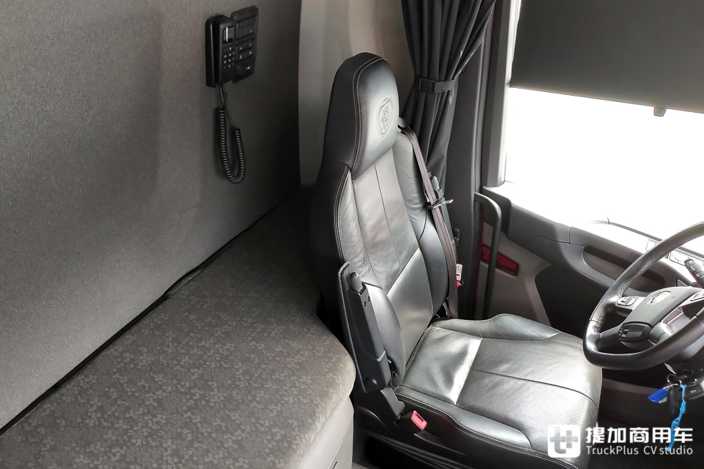 带受电弓的卡车你见过吗？斯堪尼亚R450 Hybrid实拍 - 第16张