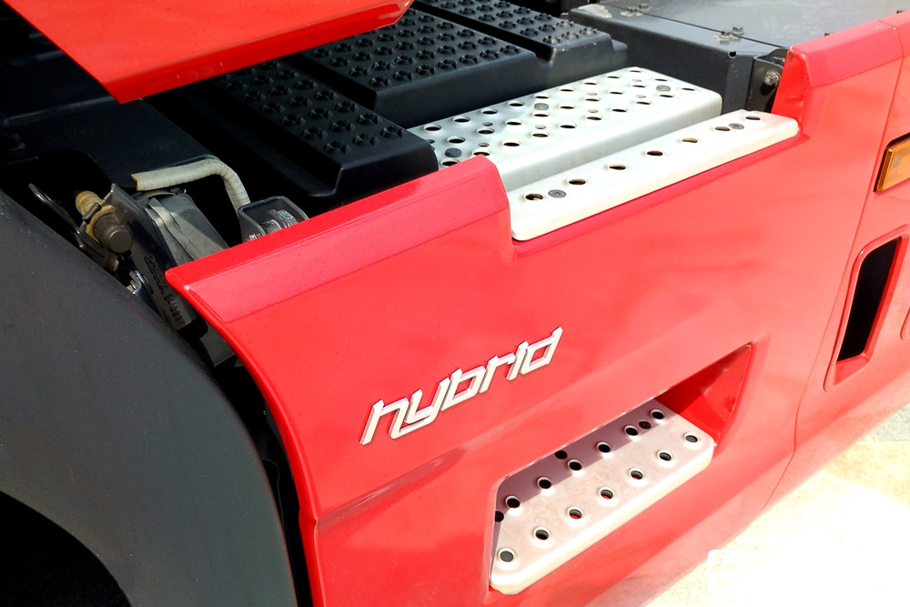 带受电弓的卡车你见过吗？斯堪尼亚R450 Hybrid实拍 - 第7张