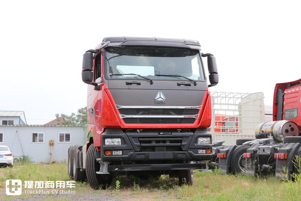 低顶平地板驾驶室,潍柴13L发动机更给力,豪沃TH7犇赢版砂石料牵引车实拍 - 第1张 - 提加商用车网 低顶平地板驾驶室,潍柴13L发动机更给力,豪沃TH7犇赢版砂石料牵引车实拍 - 第1张