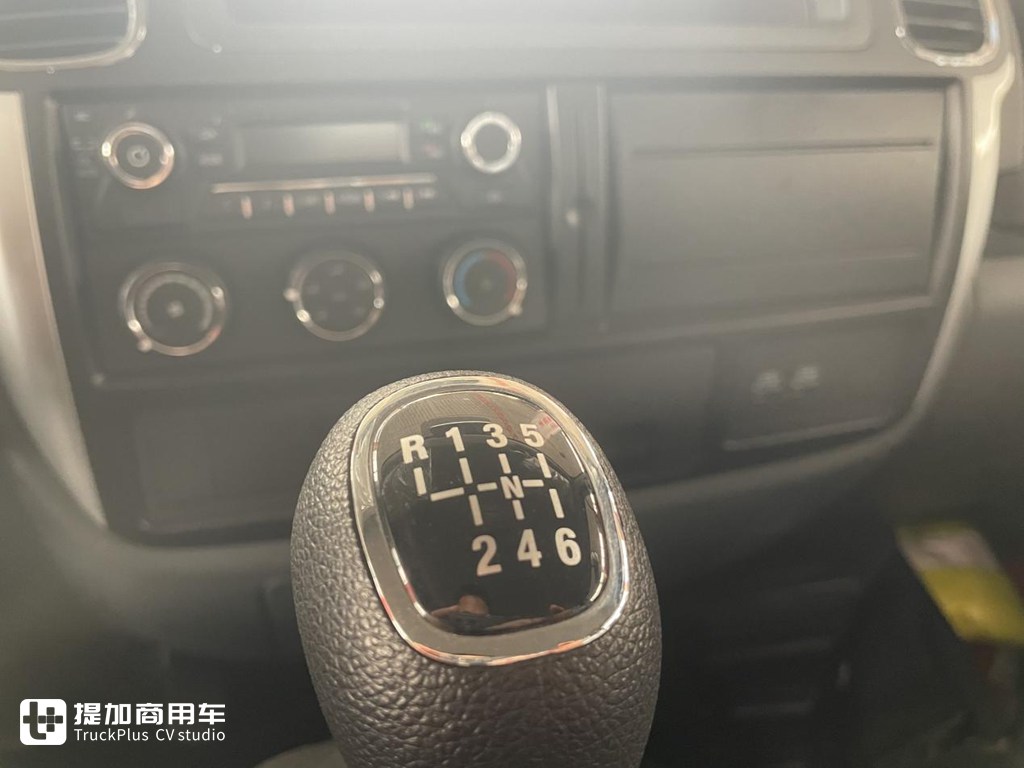 高端轻卡新标杆 东风多利卡超能实拍 - 第13张 - 提加商用车网 高端轻卡新标杆 东风多利卡超能实拍 - 第13张