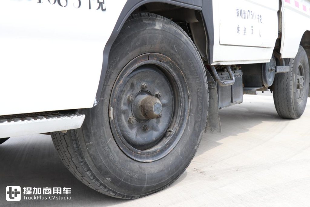 它曾是叱咤国内的第一轻卡,实拍五十铃黄金100,再带你看看它的经典所在 - 第16张 - 提加商用车网 它曾是叱咤国内的第一轻卡,实拍五十铃黄金100,再带你看看它的经典所在 - 第16张