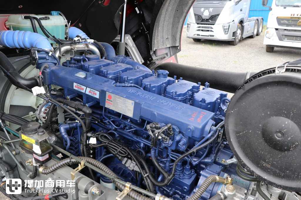 低顶平地板驾驶室,潍柴13L发动机更给力,豪沃TH7犇赢版砂石料牵引车实拍 - 第2张 - 提加商用车网 低顶平地板驾驶室,潍柴13L发动机更给力,豪沃TH7犇赢版砂石料牵引车实拍 - 第2张