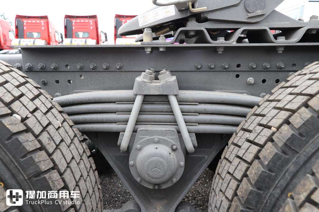 低顶平地板驾驶室,潍柴13L发动机更给力,豪沃TH7犇赢版砂石料牵引车实拍 - 第7张 - 提加商用车网 低顶平地板驾驶室,潍柴13L发动机更给力,豪沃TH7犇赢版砂石料牵引车实拍 - 第7张