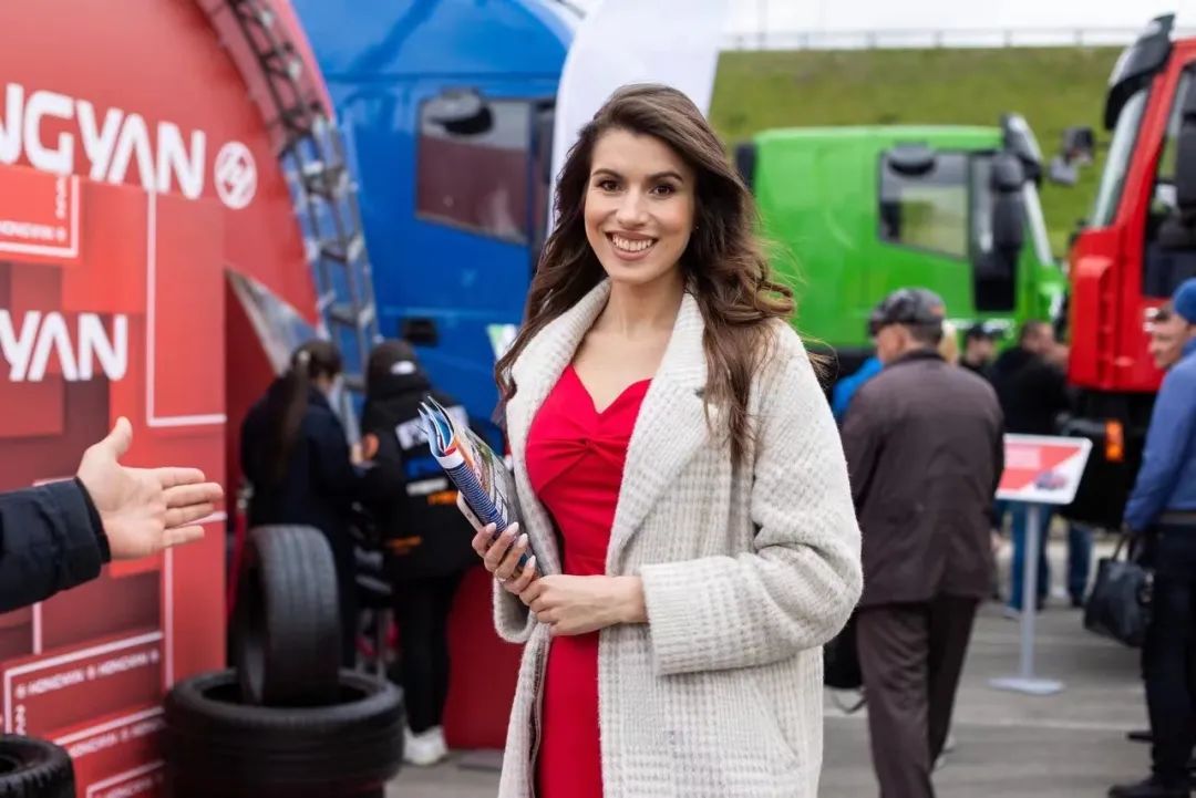 海外圈粉!上汽红岩亮相俄罗斯BAUMA展 - 第4张 - 提加商用车网 海外圈粉!上汽红岩亮相俄罗斯BAUMA展 - 第4张