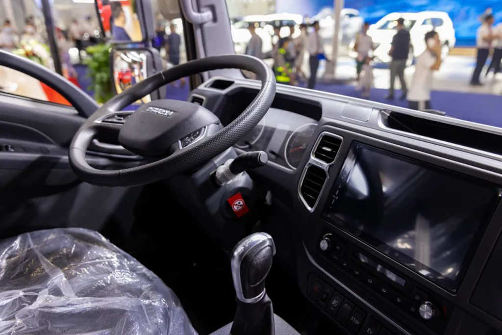 2022重庆车展图鉴:零排放的庆铃氢燃料电池车又双叒高能“抢镜”