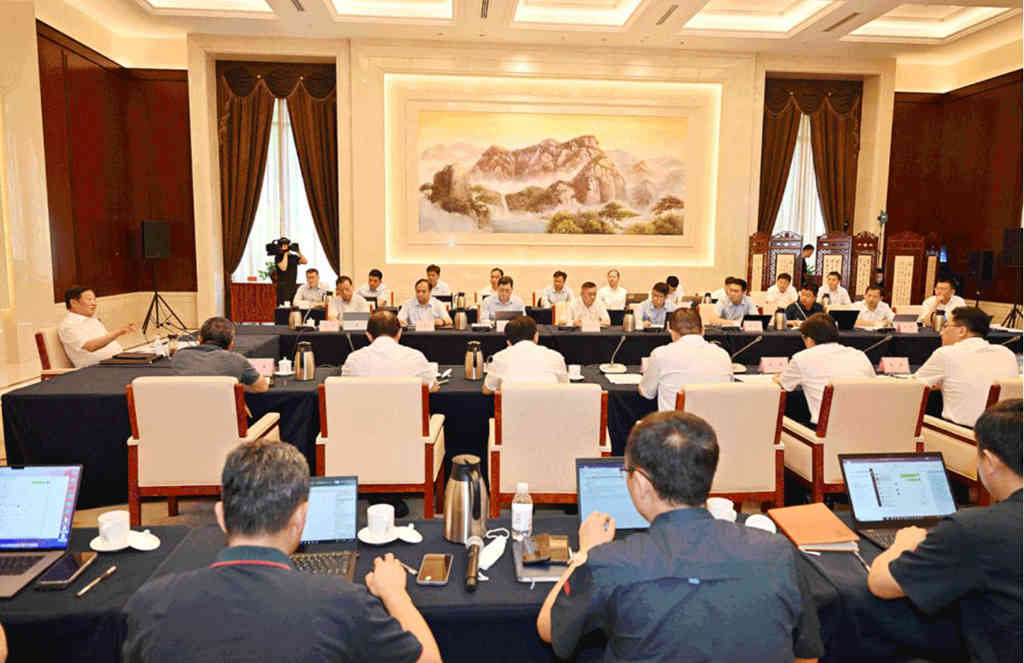 谭旭光:先进制造业必须从“买设备”向“买大脑”转型!