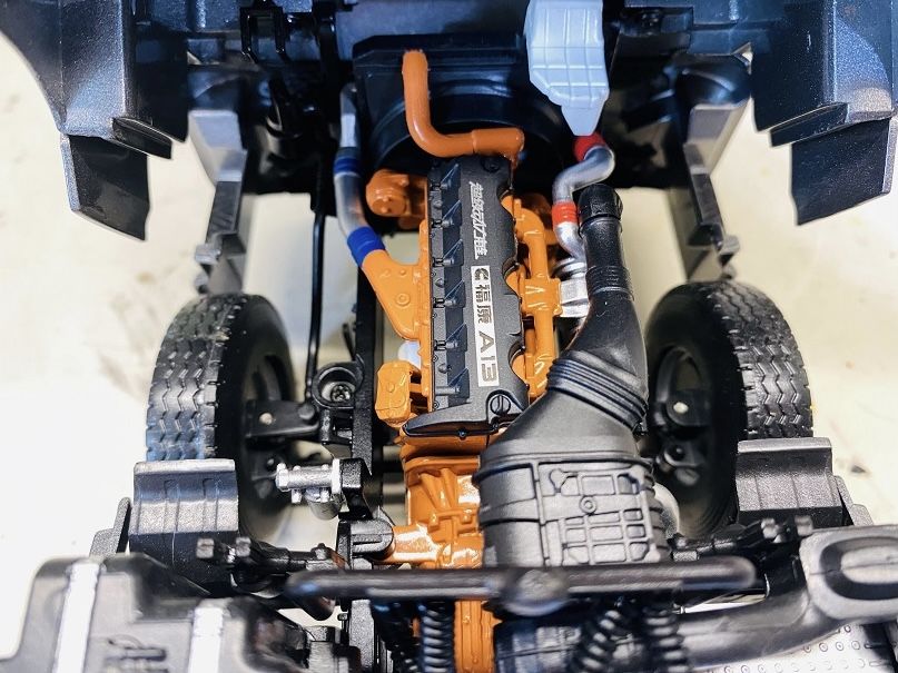 中规中矩的做工中,后桥“彩蛋”眼前一亮,欧曼银河牵引车模型实拍 - 第19张 - 提加商用车网 中规中矩的做工中,后桥“彩蛋”眼前一亮,欧曼银河牵引车模型实拍 - 第19张