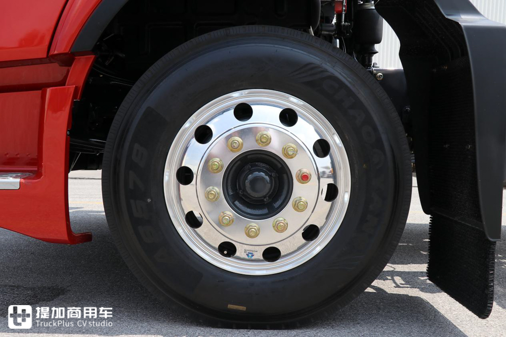 乘龙新一代H5V平台,竟还有6.8米绿通载货车,实拍带您看看配置如何 - 第21张 - 提加商用车网 乘龙新一代H5V平台,竟还有6.8米绿通载货车,实拍带您看看配置如何 - 第21张