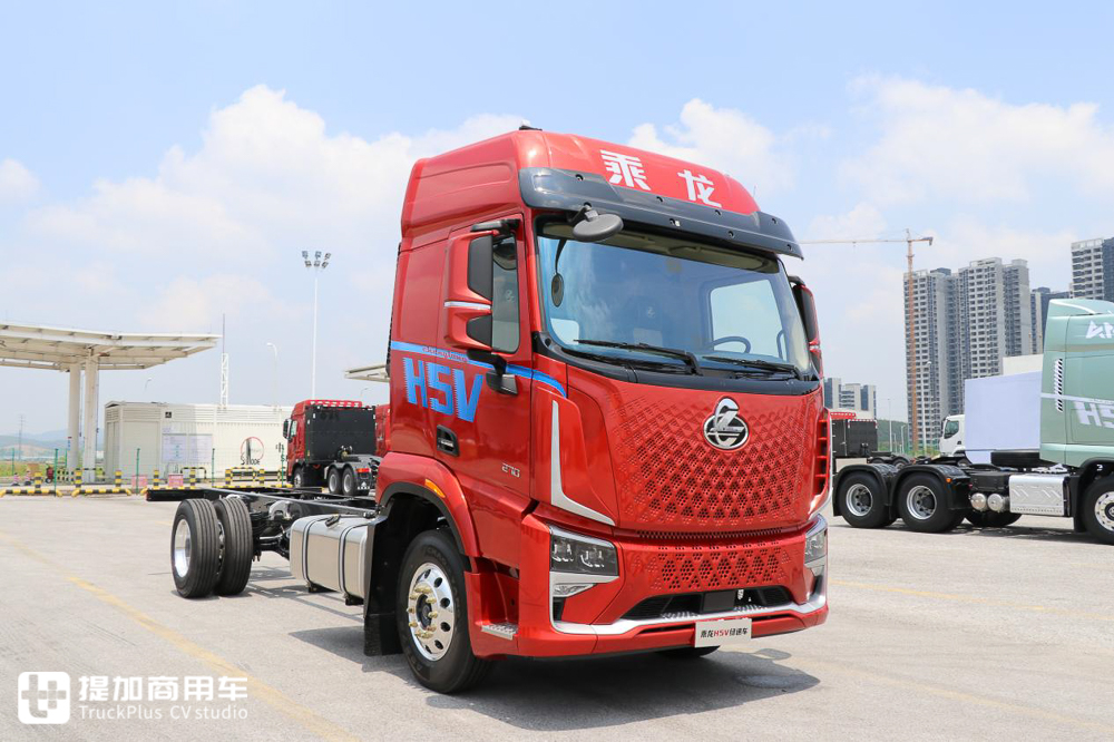 乘龙新一代H5V平台,竟还有6.8米绿通载货车,实拍带您看看配置如何 - 第3张 - 提加商用车网 乘龙新一代H5V平台,竟还有6.8米绿通载货车,实拍带您看看配置如何 - 第3张