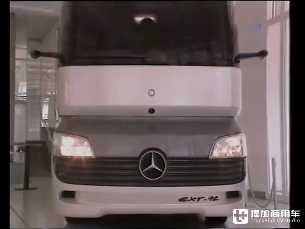 三十年前的传奇卡车构想,回顾奔驰EXT-92概念卡车 - 第4张 - 提加商用车网 三十年前的传奇卡车构想,回顾奔驰EXT-92概念卡车 - 第4张