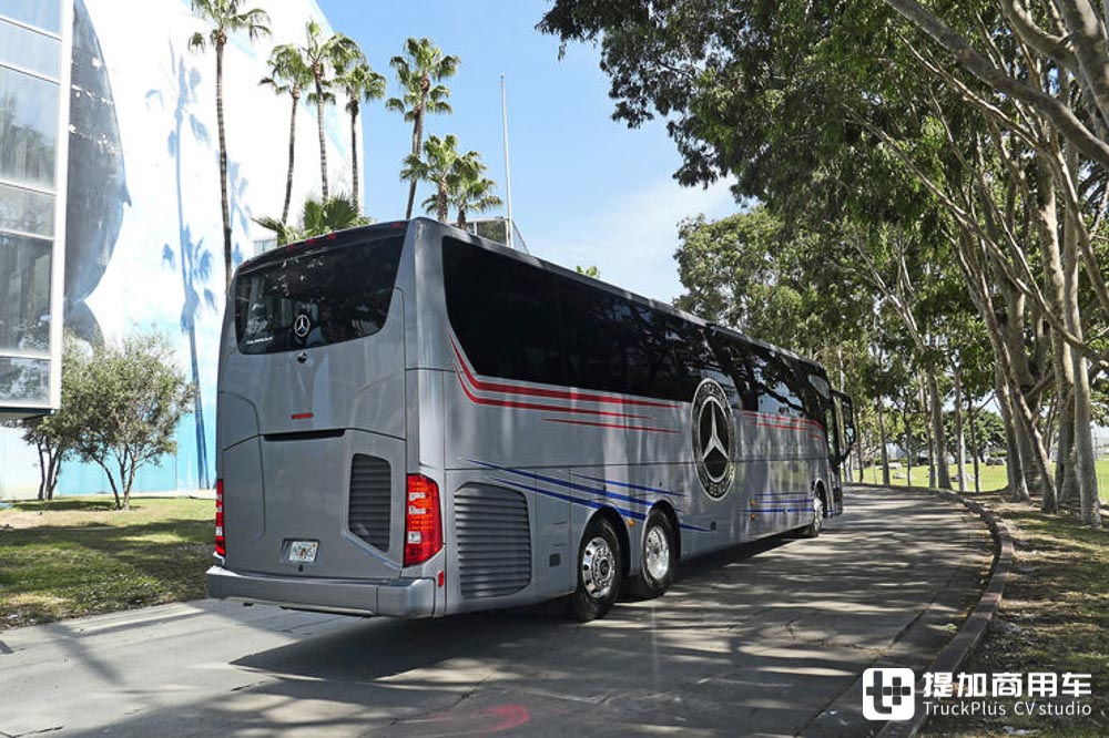 专为美国市场打造的豪华大巴,奔驰Tourrider公路客车实拍 - 第6张 - 提加商用车网 专为美国市场打造的豪华大巴,奔驰Tourrider公路客车实拍 - 第6张