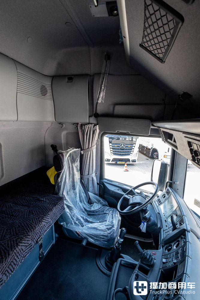 21年车龄仅行驶100公里,可能是全欧洲最新的斯堪尼亚144L 530正出售 - 第8张 - 提加商用车网 21年车龄仅行驶100公里,可能是全欧洲最新的斯堪尼亚144L 530正出售 - 第8张