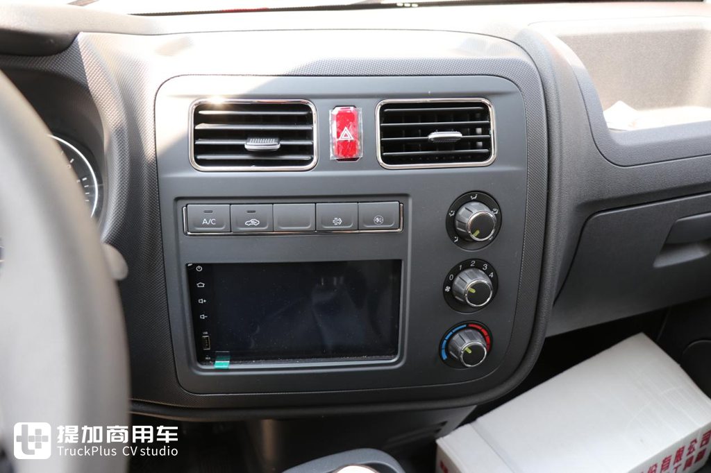 江淮恺达柴油版车型来袭,实拍带您看看这款“小萌虎”的超强实力 - 第14张 - 提加商用车网 江淮恺达柴油版车型来袭,实拍带您看看这款“小萌虎”的超强实力 - 第14张