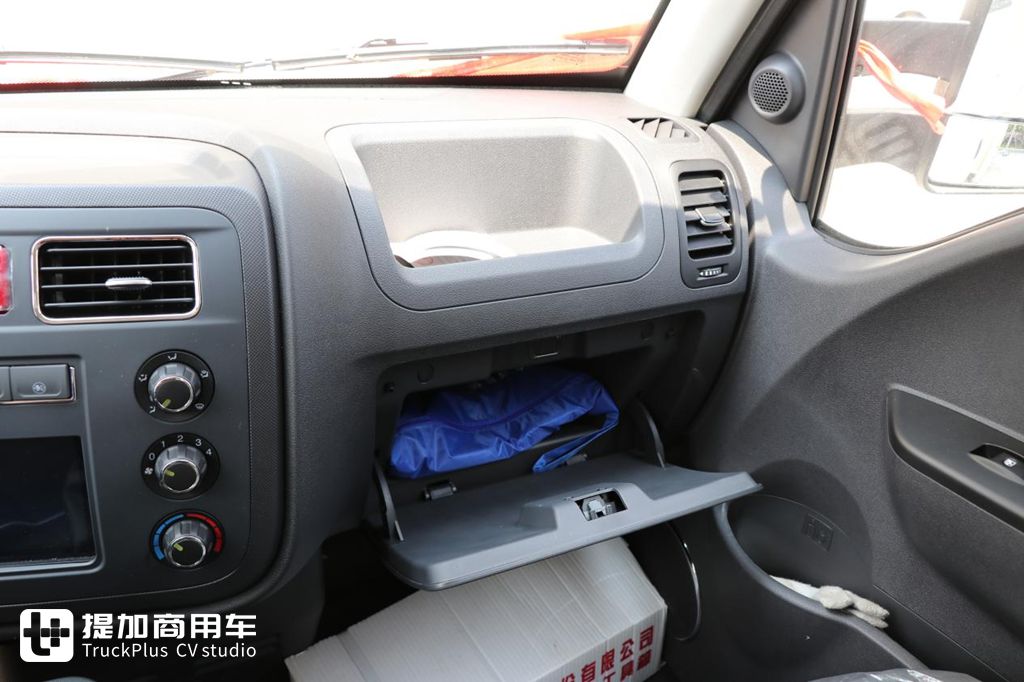 江淮恺达柴油版车型来袭,实拍带您看看这款“小萌虎”的超强实力 - 第16张 - 提加商用车网 江淮恺达柴油版车型来袭,实拍带您看看这款“小萌虎”的超强实力 - 第16张