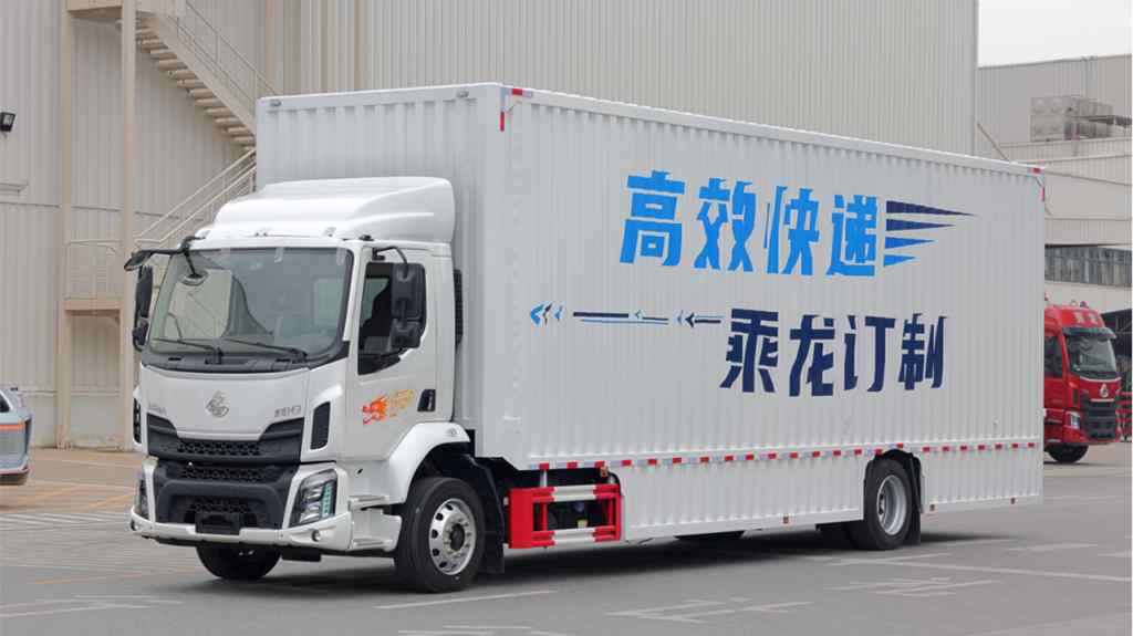 乘龙M3极限方量大单桥,超能“装”的618运输搭档 - 第1张 - 提加商用车网 乘龙M3极限方量大单桥,超能“装”的618运输搭档 - 第1张