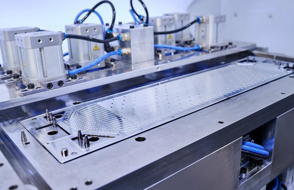 森碧欧携手舍弗勒创立合资企业Innoplate,生产氢燃料电池核心部件推动可持续出行 - 第1张 - 提加商用车网 森碧欧携手舍弗勒创立合资企业Innoplate,生产氢燃料电池核心部件推动可持续出行 - 第1张
