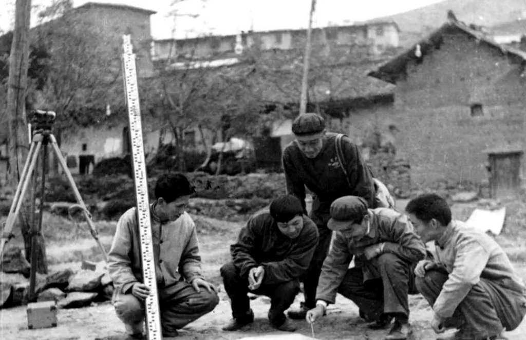二汽老人忆当年|马克定:扎根东风热土,开启非比寻常的人生之旅 - 第3张 - 提加商用车网 二汽老人忆当年|马克定:扎根东风热土,开启非比寻常的人生之旅 - 第3张