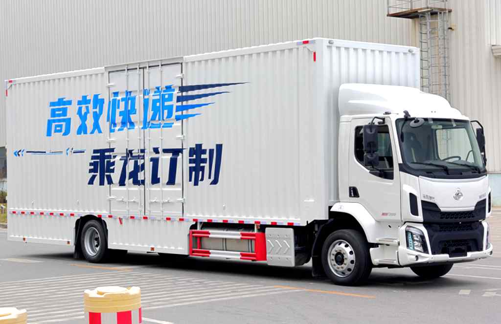 乘龙M3极限方量大单桥,超能“装”的618运输搭档 - 第3张 - 提加商用车网 乘龙M3极限方量大单桥,超能“装”的618运输搭档 - 第3张