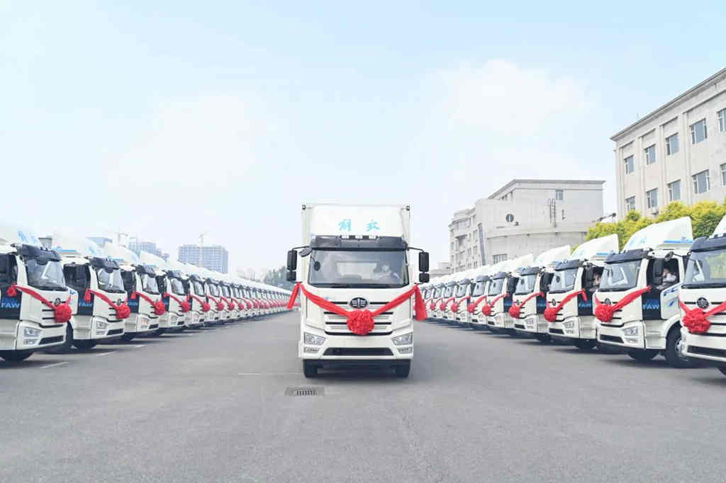 发车!一汽解放300台氢燃料电池车即将交付 - 第1张 - 提加商用车网 发车!一汽解放300台氢燃料电池车即将交付 - 第1张