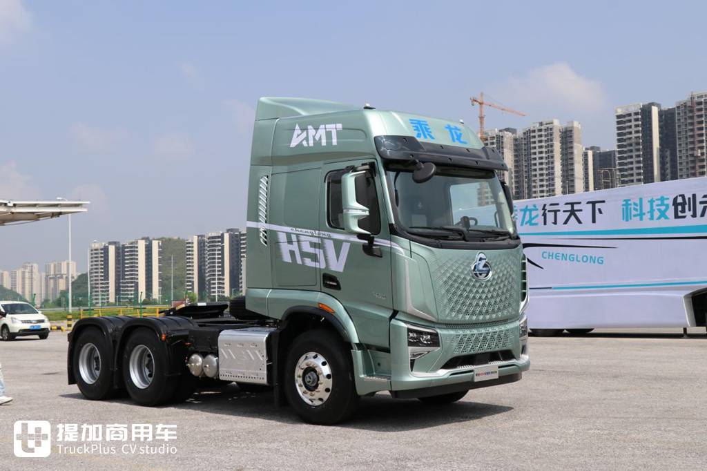 自重仅7.38吨,龙鳞外观新内饰,带您了解最新发布的乘龙H5V轻量化牵引车 - 第34张 - 提加商用车网 自重仅7.38吨,龙鳞外观新内饰,带您了解最新发布的乘龙H5V轻量化牵引车 - 第34张