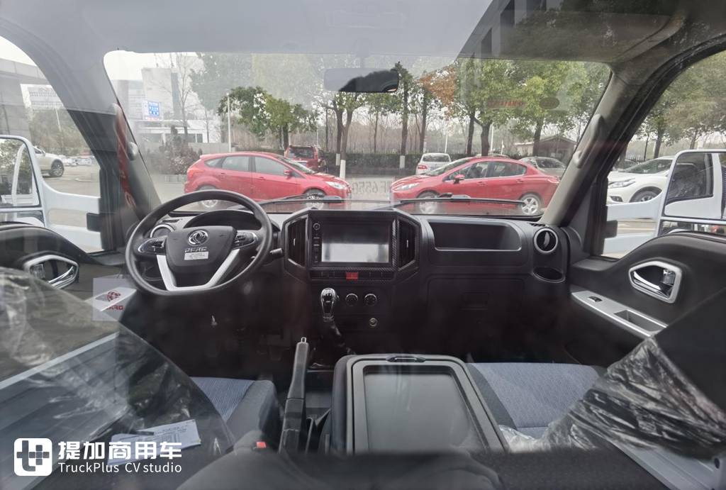 为什么现在的用户都喜欢买小卡?东风途逸T6来告诉你答案 - 第7张 - 提加商用车网 为什么现在的用户都喜欢买小卡?东风途逸T6来告诉你答案 - 第7张