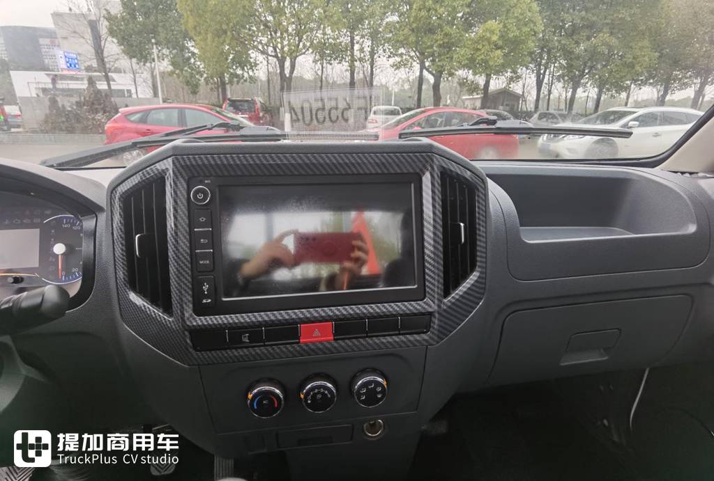 为什么现在的用户都喜欢买小卡?东风途逸T6来告诉你答案 - 第8张 - 提加商用车网 为什么现在的用户都喜欢买小卡?东风途逸T6来告诉你答案 - 第8张