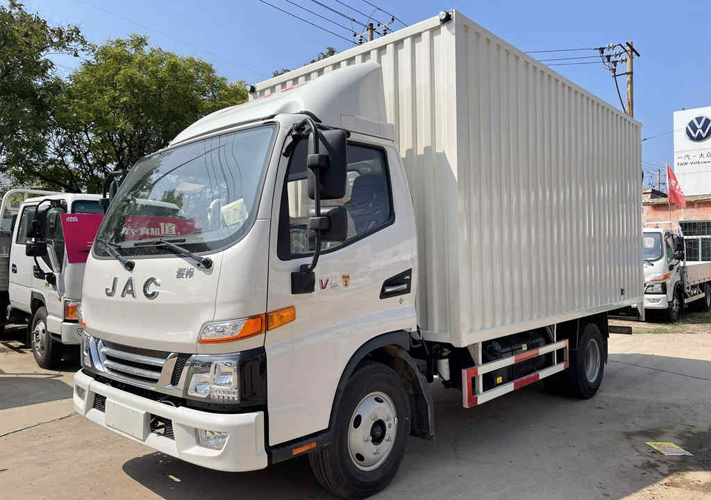 1号信赖  老朋友江淮1卡骏铃 让马老板订车不犹豫 - 第4张 - 提加商用车网 1号信赖  老朋友江淮1卡骏铃 让马老板订车不犹豫 - 第4张