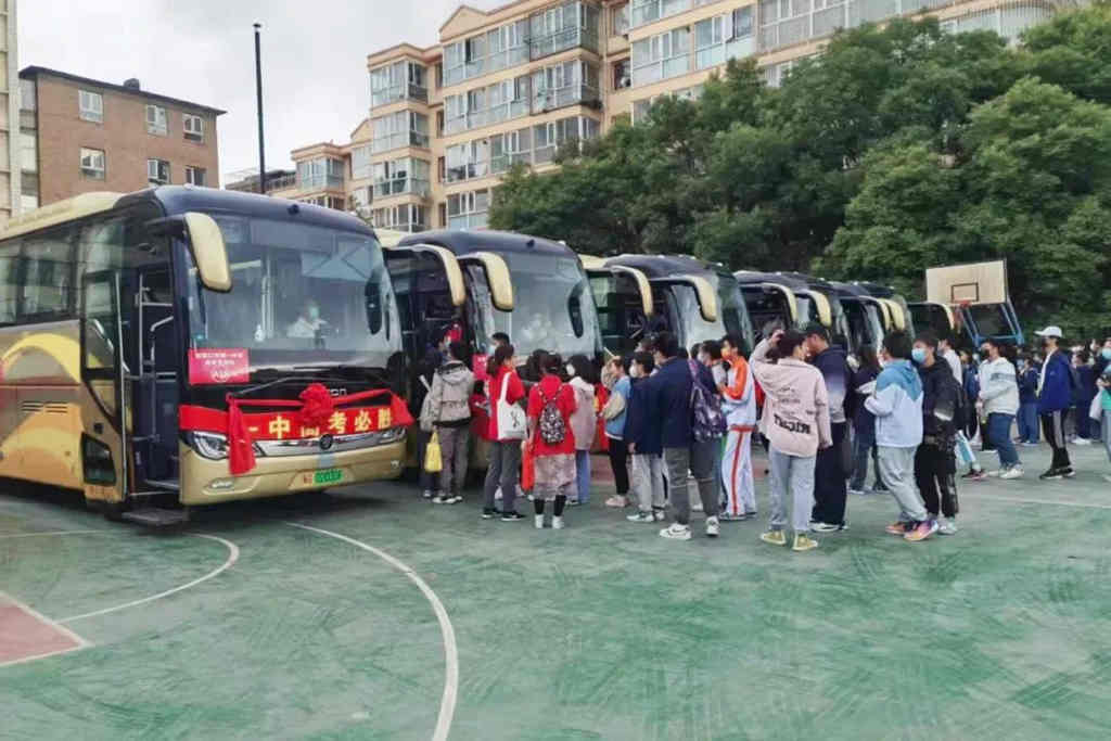 护航莘莘学子追梦路,福田欧辉客车“高考专车”上线! - 第3张 - 提加商用车网 护航莘莘学子追梦路,福田欧辉客车“高考专车”上线! - 第3张