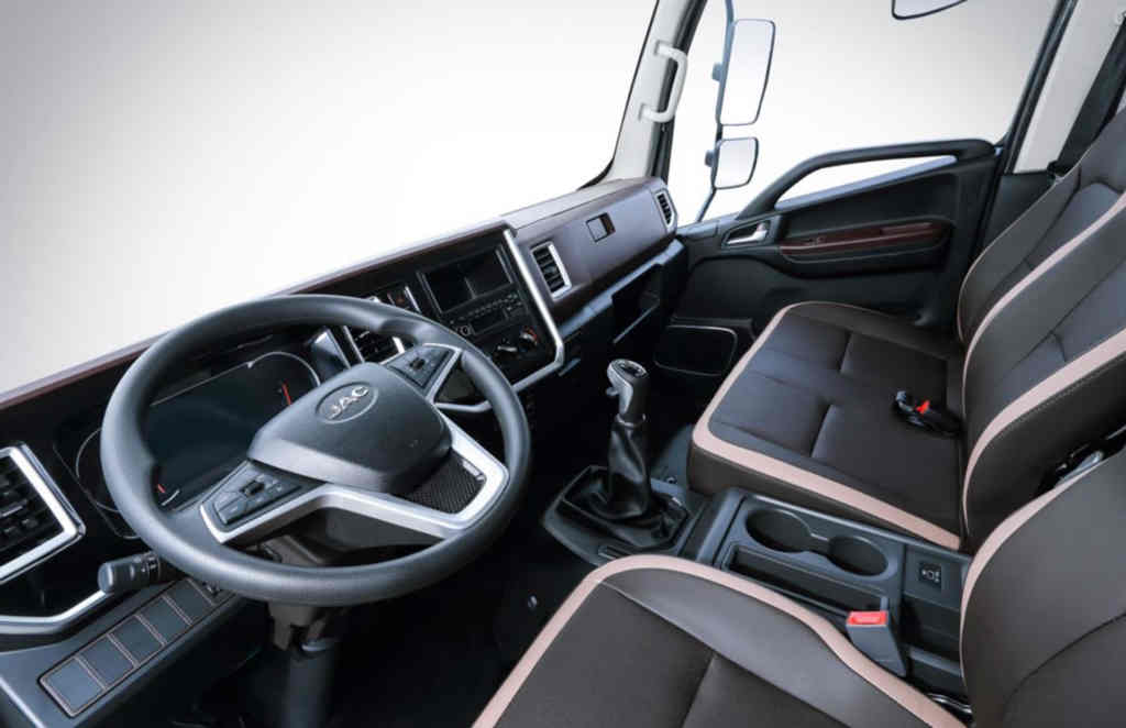 江淮1卡帅铃帅无霸 内外兼修 重载运输致富利器 - 第4张 - 提加商用车网 江淮1卡帅铃帅无霸 内外兼修 重载运输致富利器 - 第4张