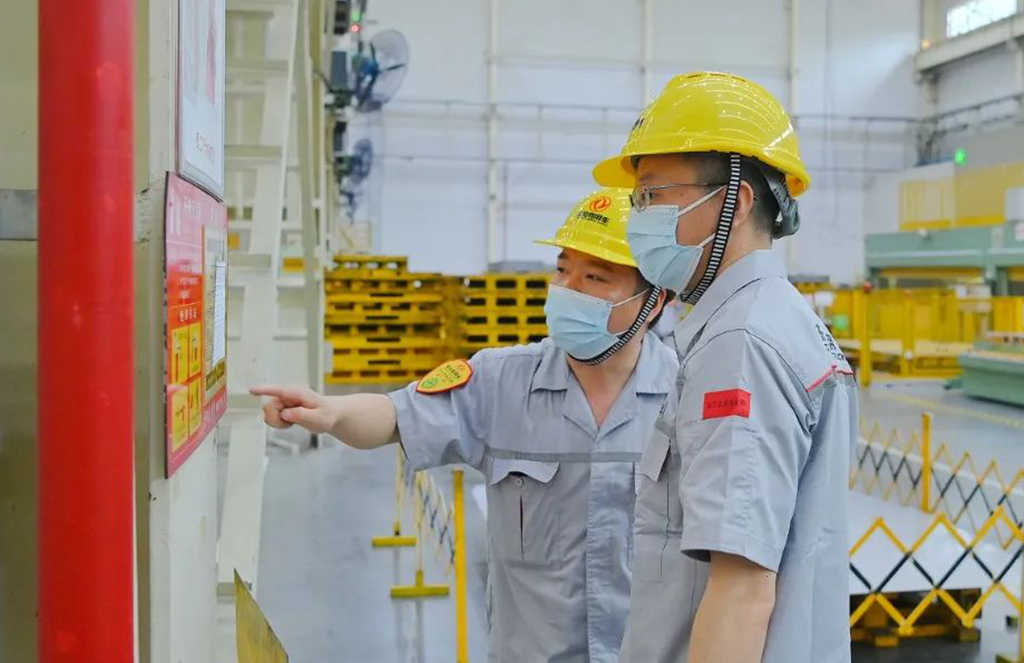 东风商用车王玮:筑牢安全生产防线,将员工生命安全放在首位 - 第2张 - 提加商用车网 东风商用车王玮:筑牢安全生产防线,将员工生命安全放在首位 - 第2张