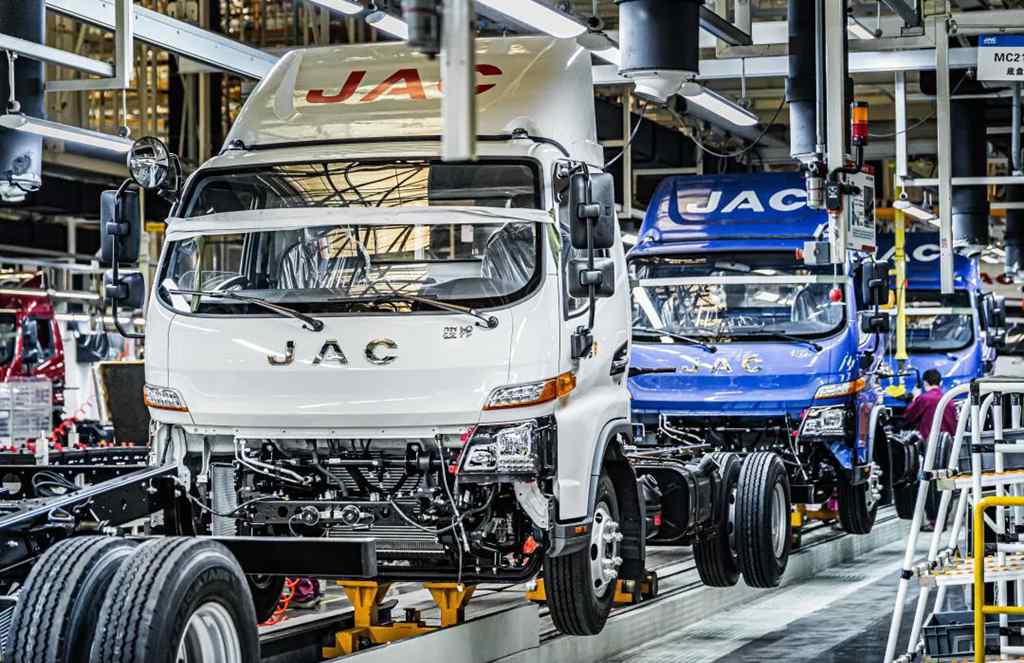 新华社:江淮1卡世界级工厂 推动中国“智造”再升级 - 第4张 - 提加商用车网 新华社:江淮1卡世界级工厂 推动中国“智造”再升级 - 第4张