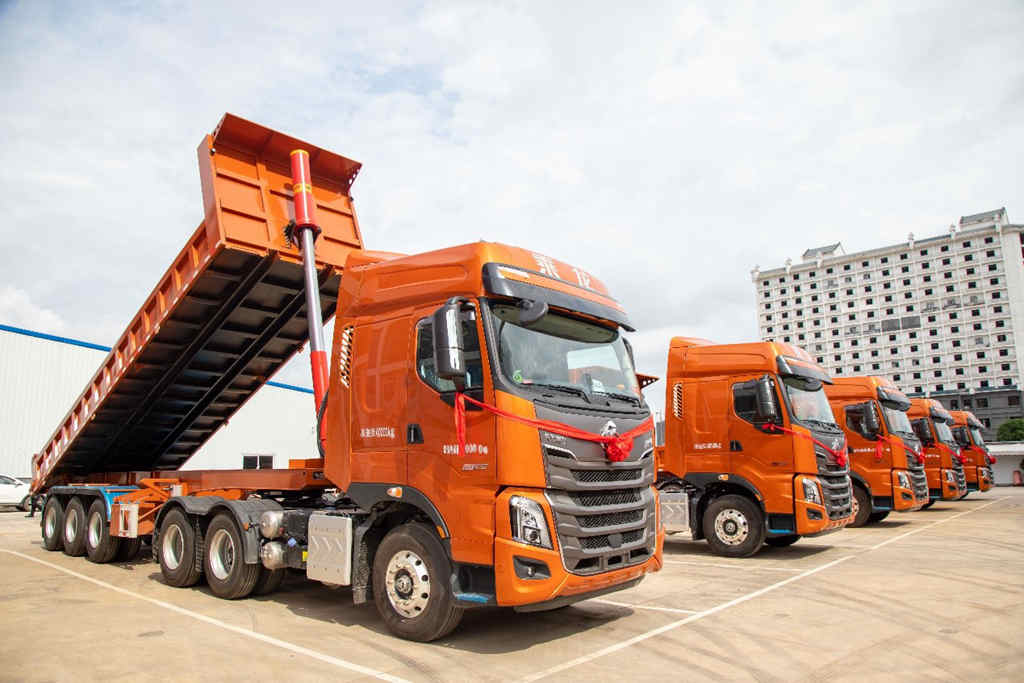 50台牵引车交付,5A物流企业为何选乘龙? - 第5张 - 提加商用车网 50台牵引车交付,5A物流企业为何选乘龙? - 第5张