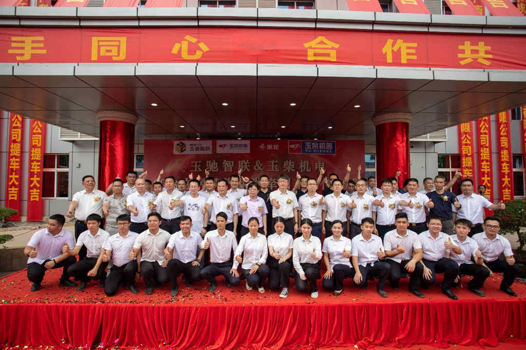 50台牵引车交付,5A物流企业为何选乘龙? - 第6张 - 提加商用车网 50台牵引车交付,5A物流企业为何选乘龙? - 第6张