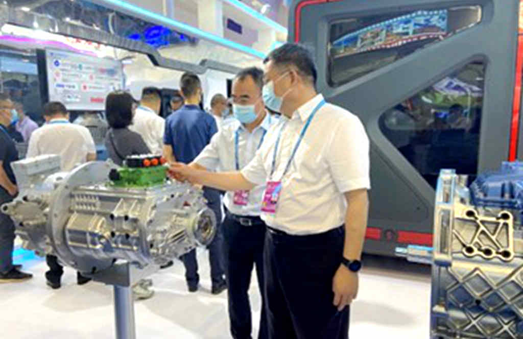 法士特精彩亮相第四届西洽会￼