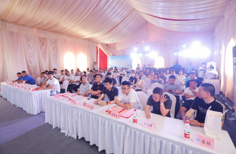 诠释真正的内外兼修 东风凯普特星云“挑战万里送鲜”温州站大放异彩 - 第1张 - 提加商用车网 诠释真正的内外兼修 东风凯普特星云“挑战万里送鲜”温州站大放异彩 - 第1张