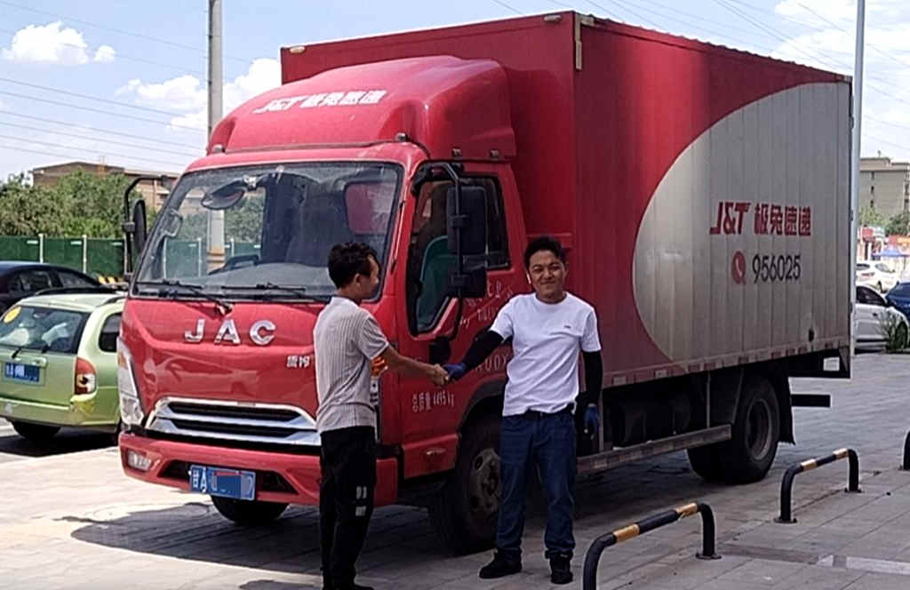 1号信赖 品质出圈 江淮1卡康铃在极兔速运很火爆! - 第1张 - 提加商用车网 1号信赖 品质出圈 江淮1卡康铃在极兔速运很火爆! - 第1张